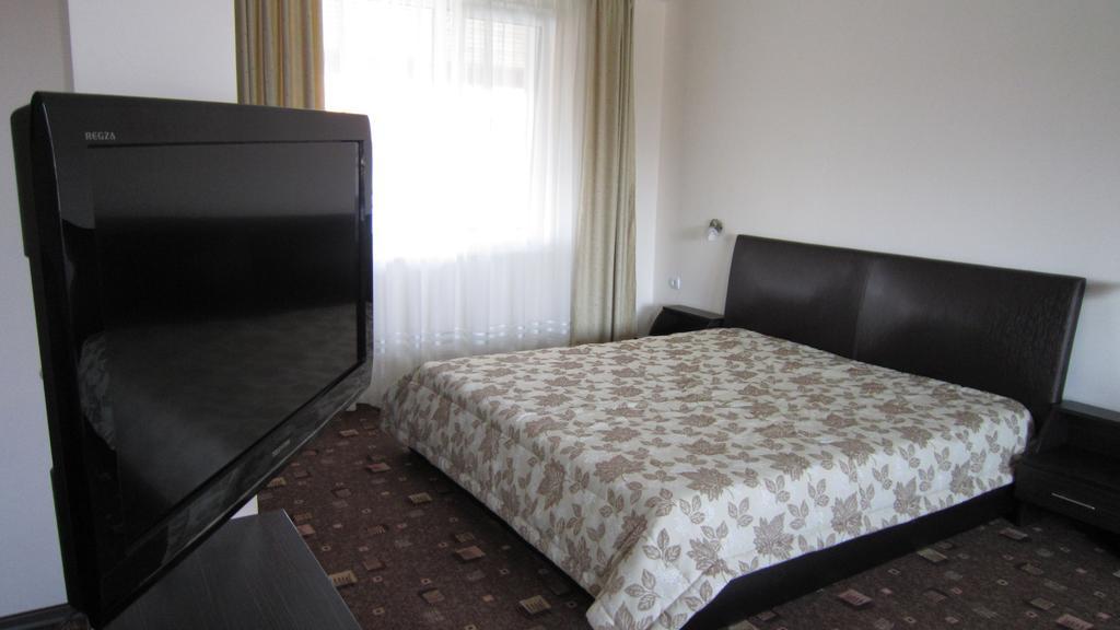Hotel Alpina Łozenec Pokój zdjęcie